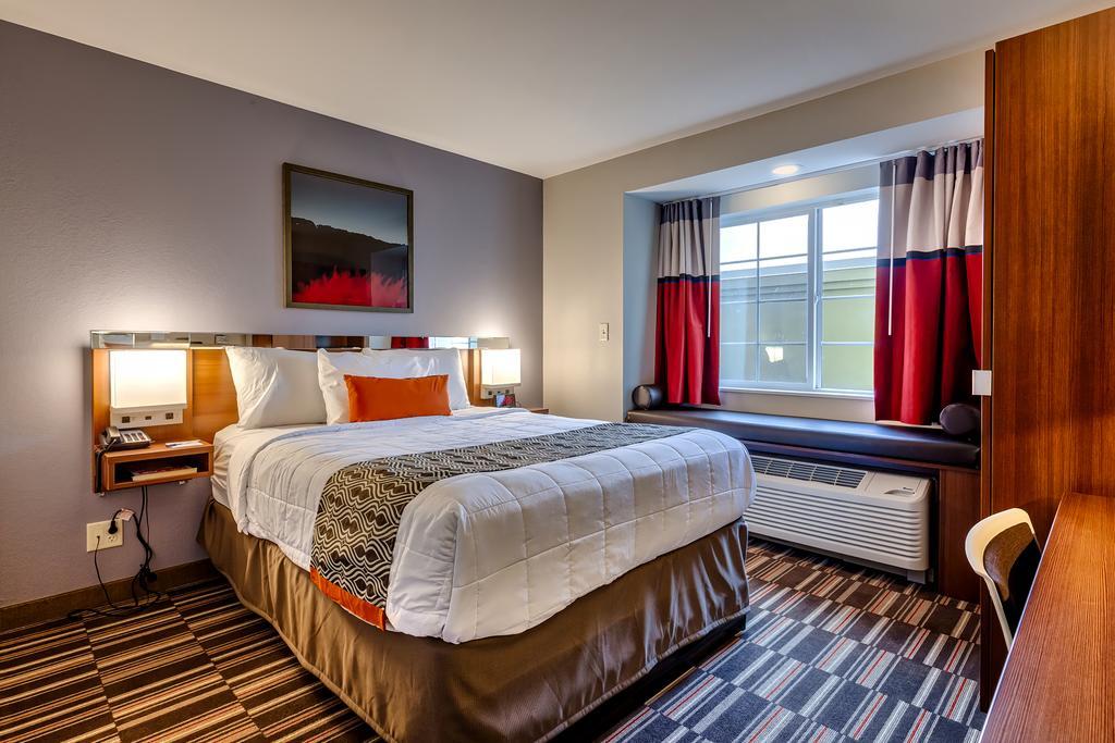 Microtel & By Wyndham